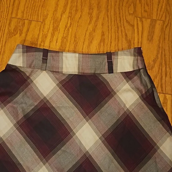 New York Clothing Company Plaid Skirt - Picture 2 of 3